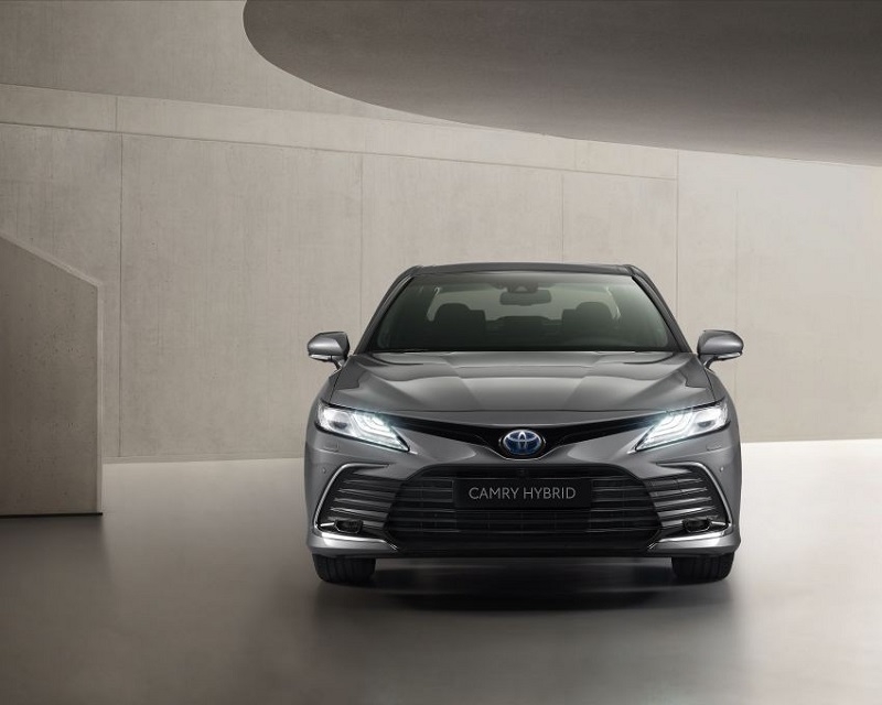 Toyota Camry Hybrid 2021