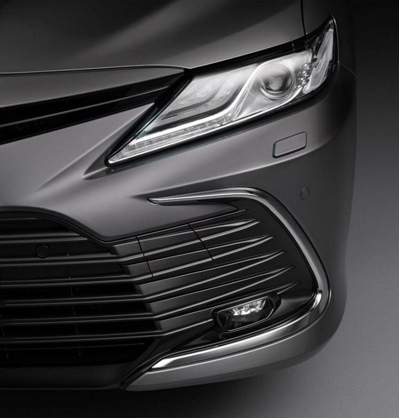 Toyota Camry Hybrid 2021