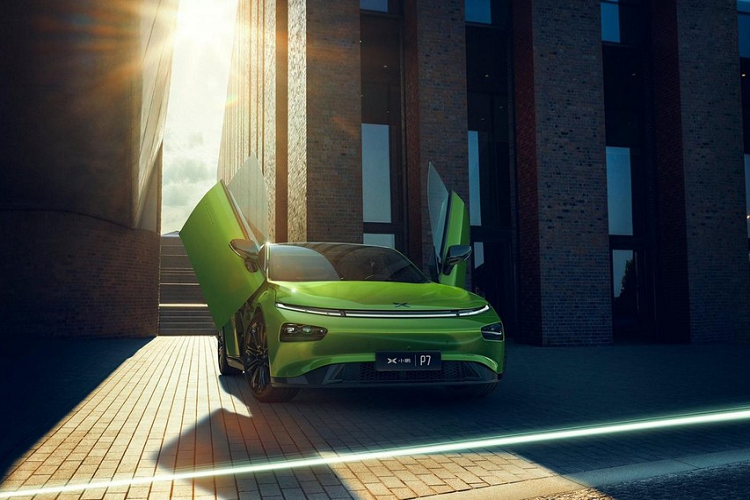 Xpeng P7 Wing Xpeng P7 Wing