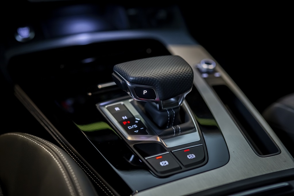 Chi tiết Audi Q5 Sportback vừa ra mắt tại Việt Nam Chi tiết Audi Q5 Sportback vừa ra mắt tại Việt Nam