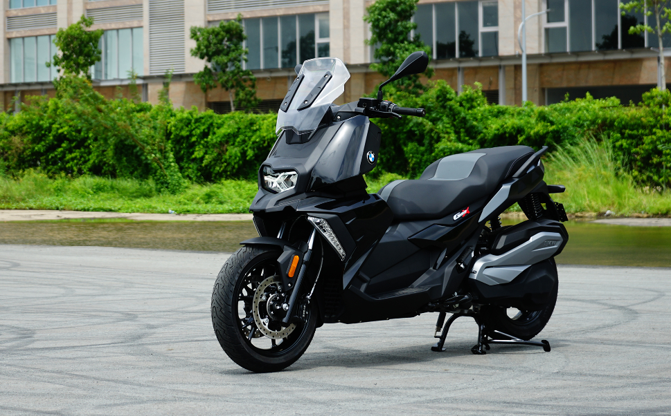 BMW C400X