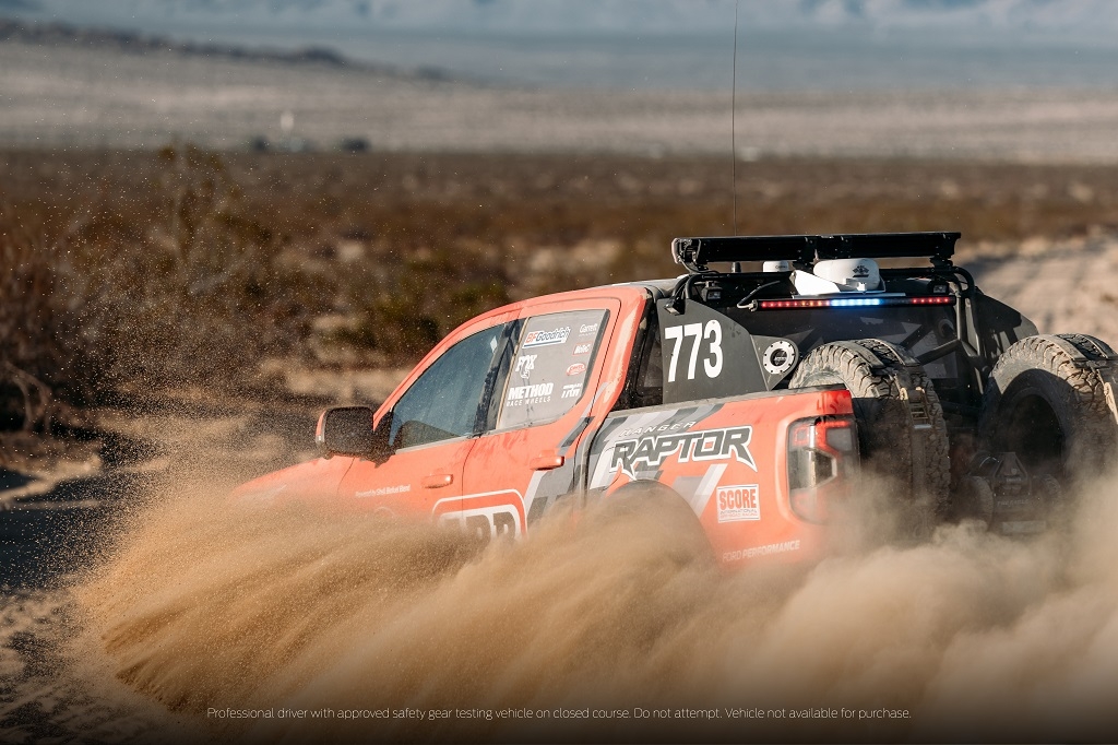 Ford Ranger Raptor 2023 chinh phục địa hình hiểm trở tại Giải đua Baja 1000 Ford Ranger Raptor 2023 chinh phục địa hình hiểm trở tại Giải đua Baja 1000