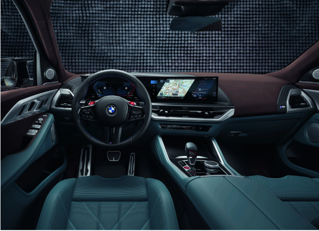 Bộ đôi BMW X5 mới và BMW XM hiệu suất cao trình làng tại Việt Nam Bộ đôi BMW X5 mới và BMW XM hiệu suất cao trình làng tại Việt Nam