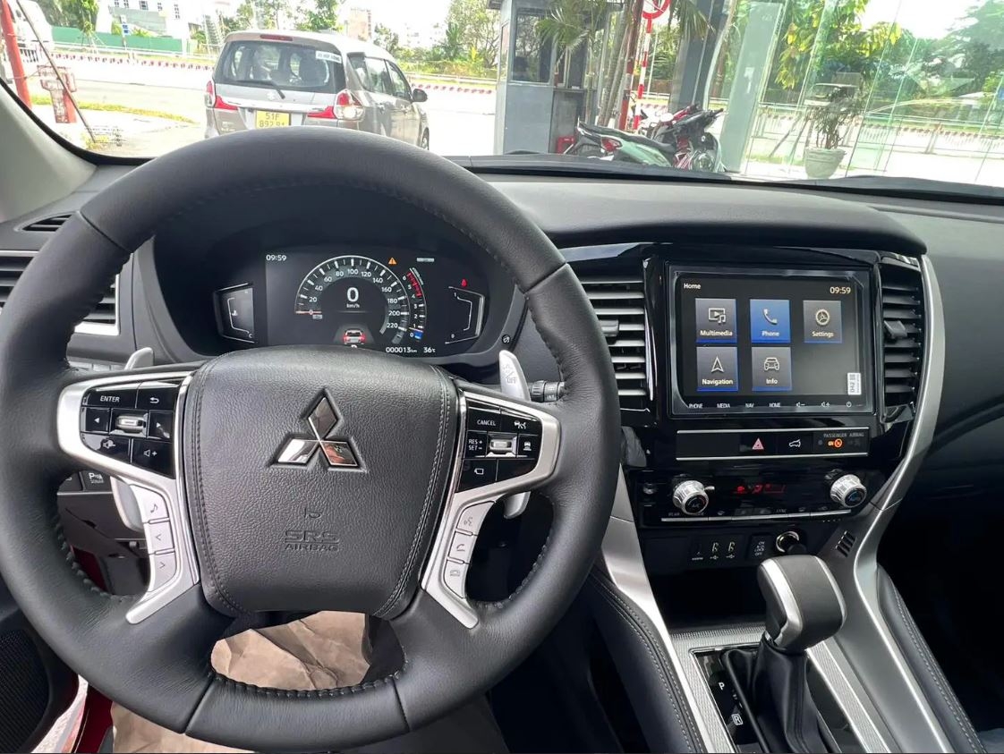 Mitsubishi Pajero Sport Black Edition 2024 Mitsubishi Pajero Sport Black Edition 2024