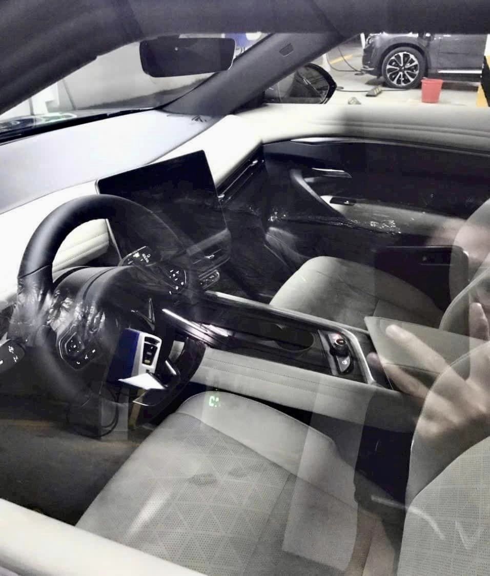 VinFast VF7 VinFast VF7