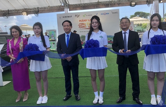 Bình Định bắt tay Tập đoàn Vingroup hợp tác chuyển đổi xanh Bình Định bắt tay Tập đoàn Vingroup hợp tác chuyển đổi xanh