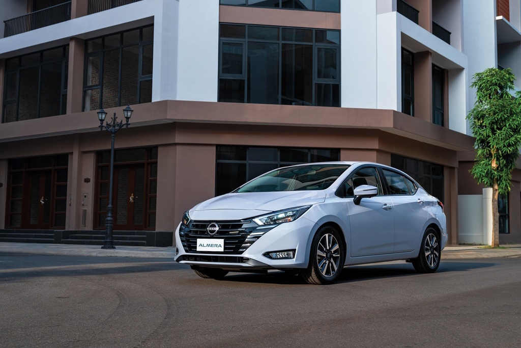 Nissan Almera 2025 ra mắt Việt Nam, giá từ 489 triệu đồng