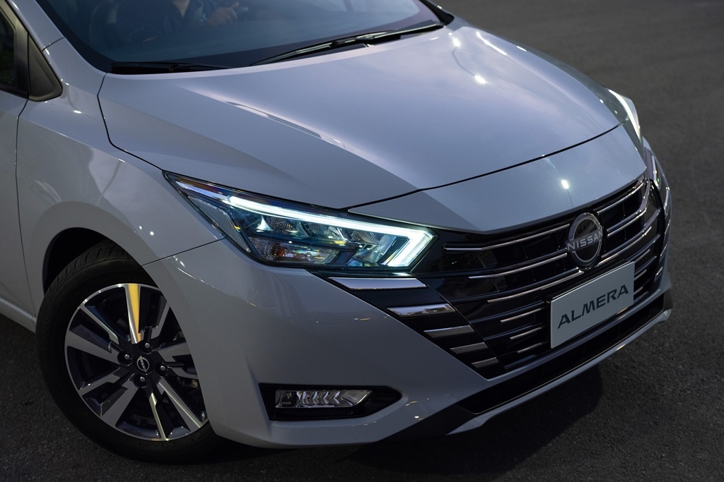Nissan Almera 2025 ra mắt Việt Nam, giá từ 489 triệu đồng