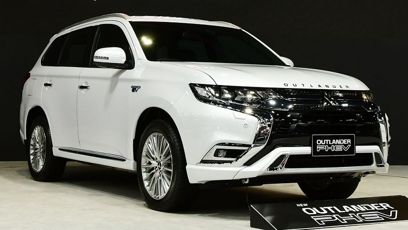 Mitsubishi Outlander PHEV 2021 ra mắt Thái Lan, giá từ 1,25 tỷ đồng