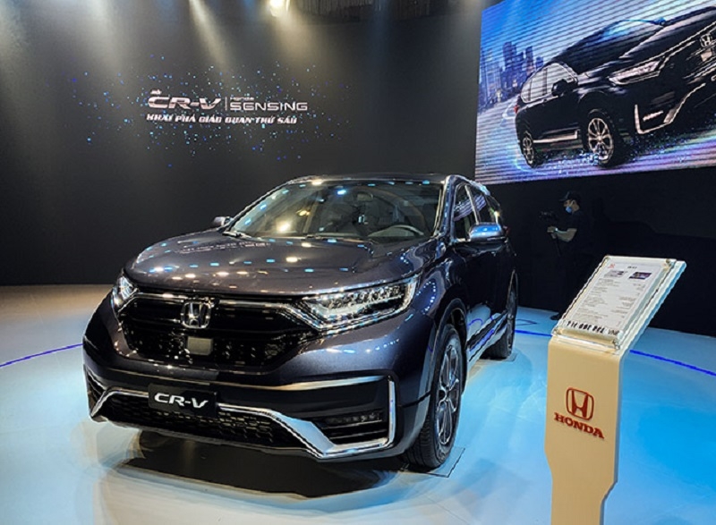 Honda CR-V 'phá đáy' giảm 100 triệu đồng, chờ sẽ ân hận