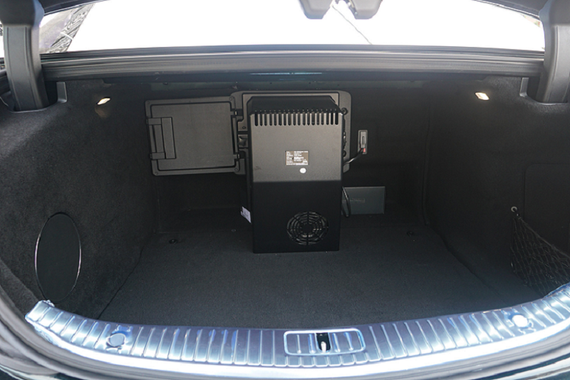 Mercedes-Maybach S560 Mercedes-Maybach S560