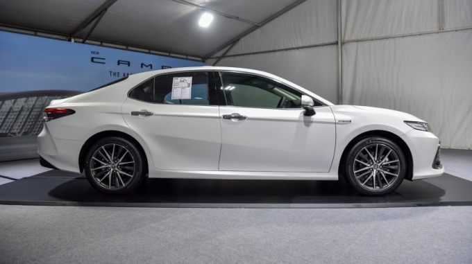 Toyota Camry 2022 tại Thái Lan