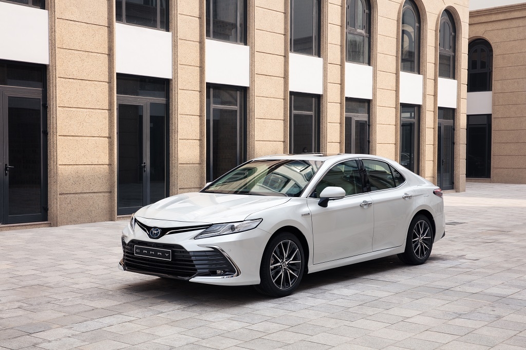 Toyota Camry 2.5HV 2022