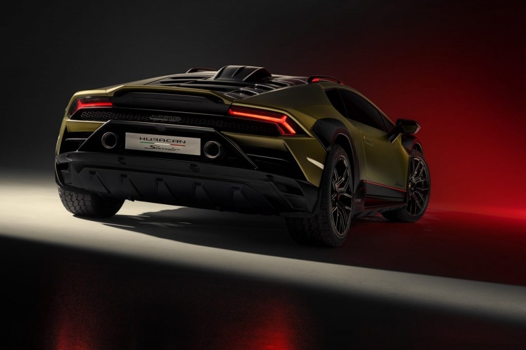 Lamborghini Huracán Sterrato mới – Chiếc siêu xe vượt qua những giới hạn và khuôn mẫu
