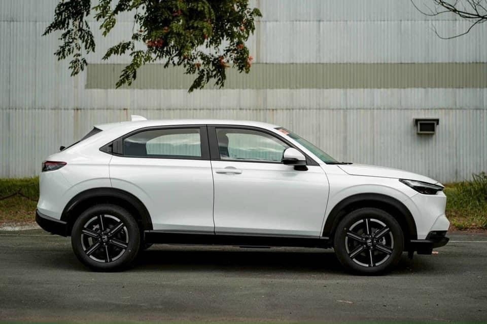 So sánh Mitsubishi Xforce và Honda HR-V G