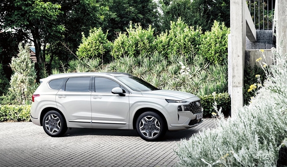 Hyundai Santa Fe Hybrid