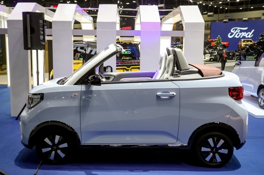 Chi tiết xe điện mui trần cỡ nhỏ Wuling Mini Convertible vừa ra mắt