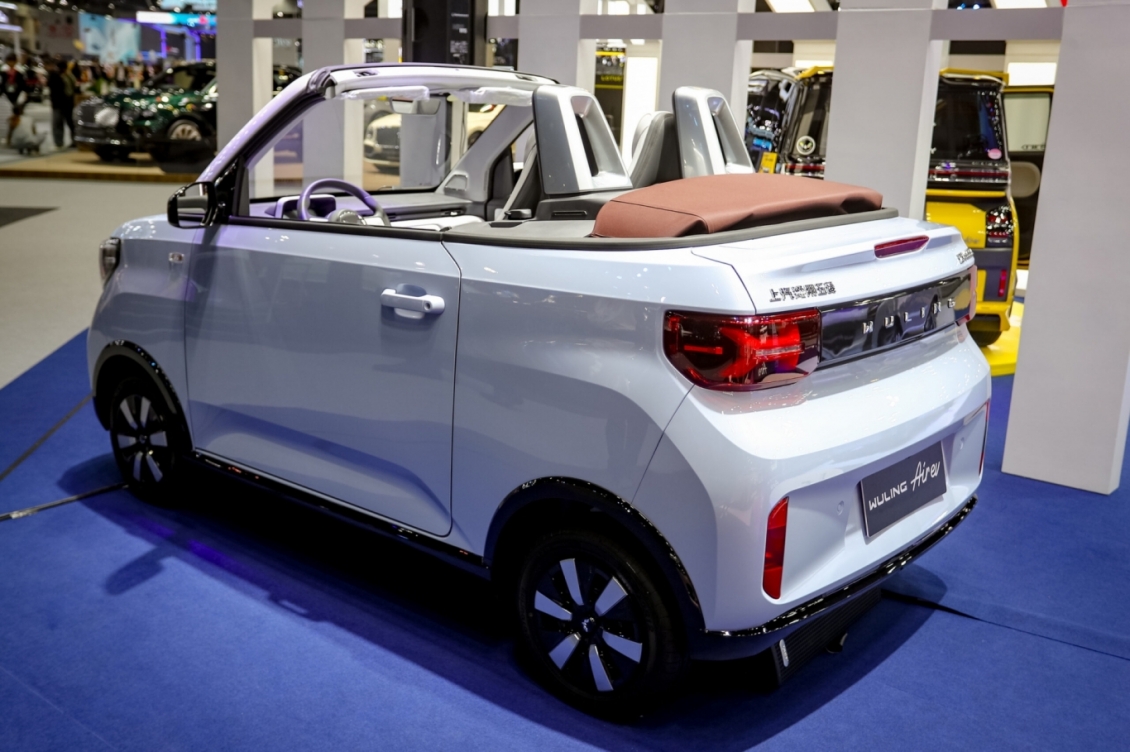 Chi tiết xe điện mui trần cỡ nhỏ Wuling Mini Convertible vừa ra mắt