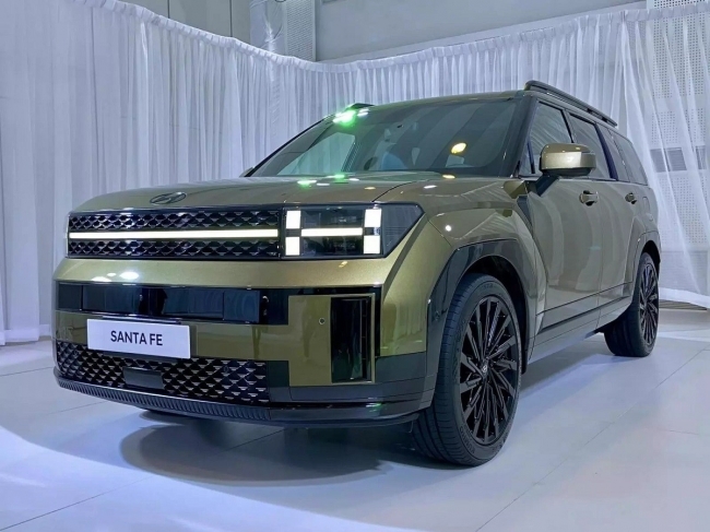Hyundai Santa Fe 2024