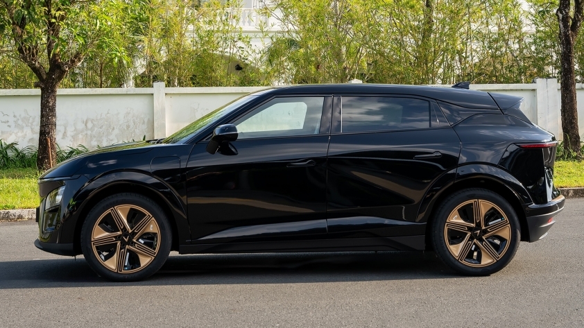 VinFast VF7 ra mắt phiên bản Hỏa Long Độc Bản, giới hạn chỉ 68 xe