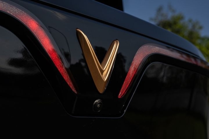 VinFast VF7 ra mắt phiên bản Hỏa Long Độc Bản, giới hạn chỉ 68 xe