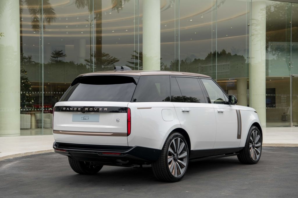 Chi tiết Range Rover SV vừa ra mắt Việt Nam, giá từ 16,87 tỷ đồng