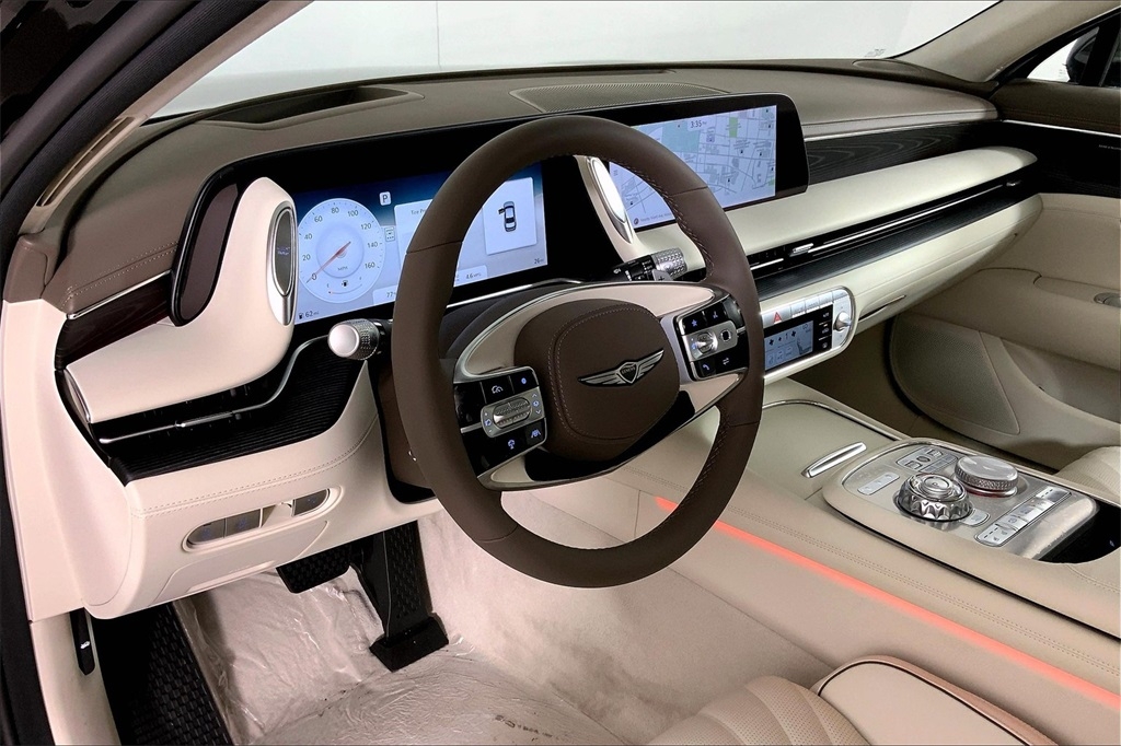 Genesis G90 được chào bán tại thị trường Việt Nam với giá từ 7,5 tỷ đồng