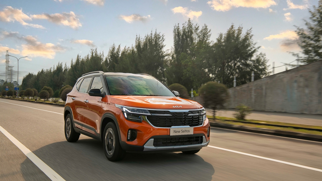 Kia Seltos VIN 2024 giảm hơn 100 triệu đồng, xả hàng tồn