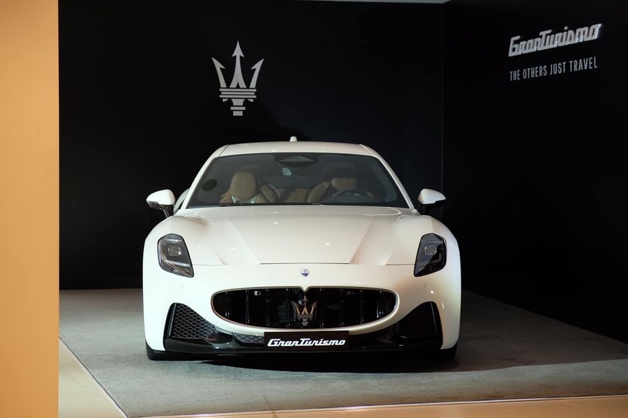 Cận cảnh Maserati GranTurismo vừa ra mắt Việt Nam, giá từ 9,8 tỷ đồng