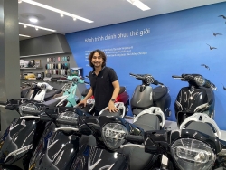 Chủ cửa hàng xe máy điện VinFast: 