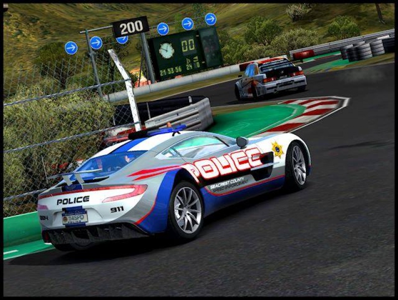 chang trai viet tu tay lam mo hinh sieu xe aston martin one 77