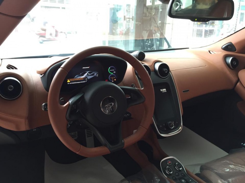 dai gia cuong do la tau them sieu xe mclaren 570s coupe