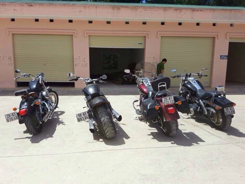 Hàng loạt mô-tô khủng Harley Davidson bị tạm giữ tại Nghệ An hang loat mo to khung harley davidson bi tam giu tai nghe an