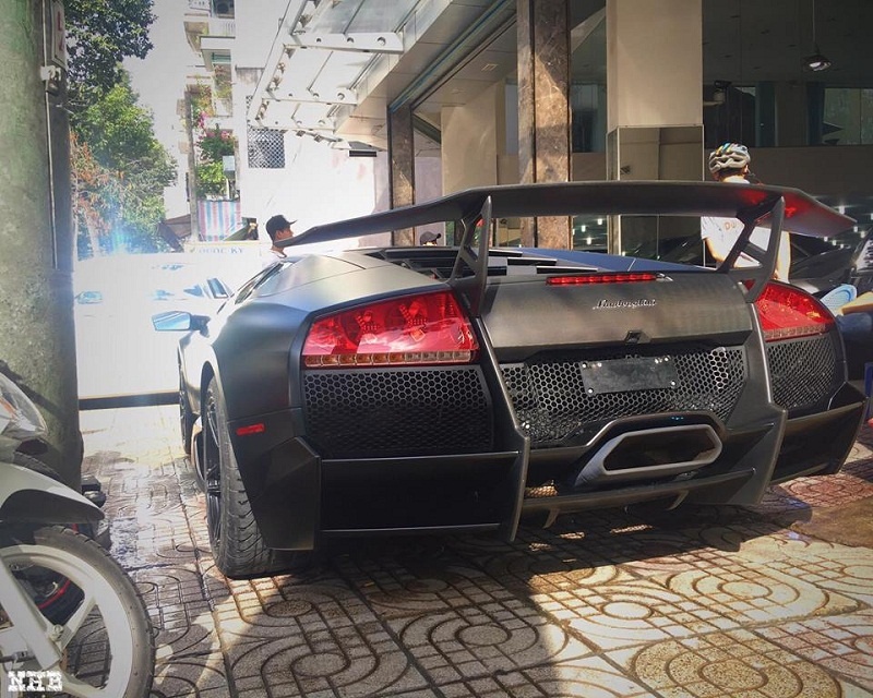 dai gia minh nhua rao ban dan sieu xe trieu do