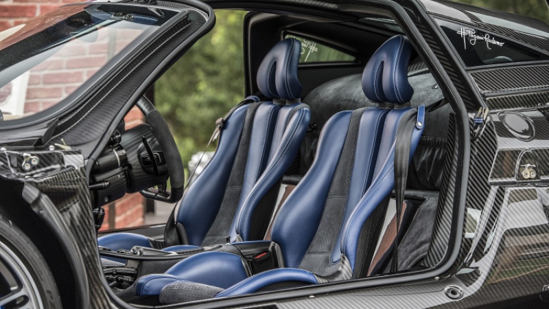 ngo ngang truoc ve dep cua sieu xe pagani huayra bc