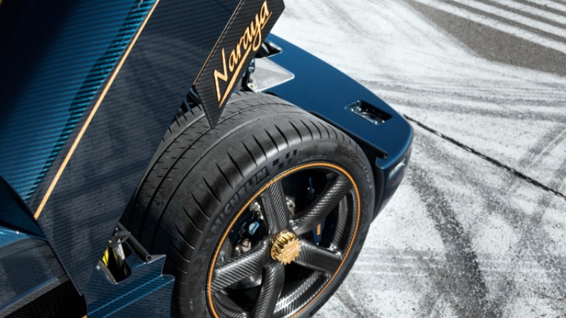 sieu xe koenigsegg agera rs naraya dat vang 18k