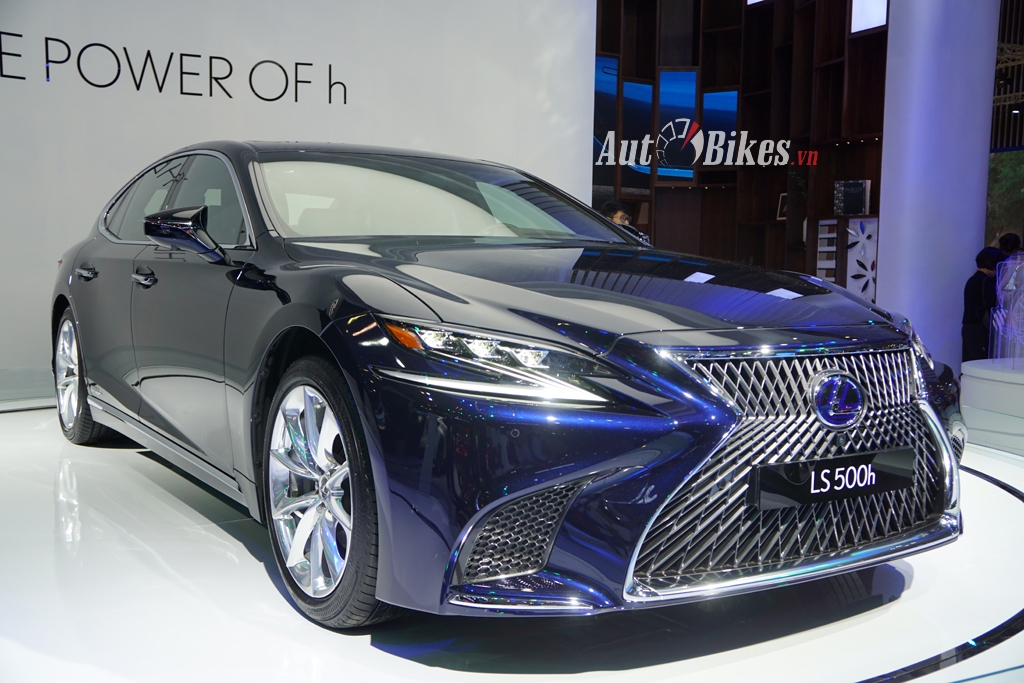 Cận cảnh Lexus LS 500h 2018 tại Việt Nam