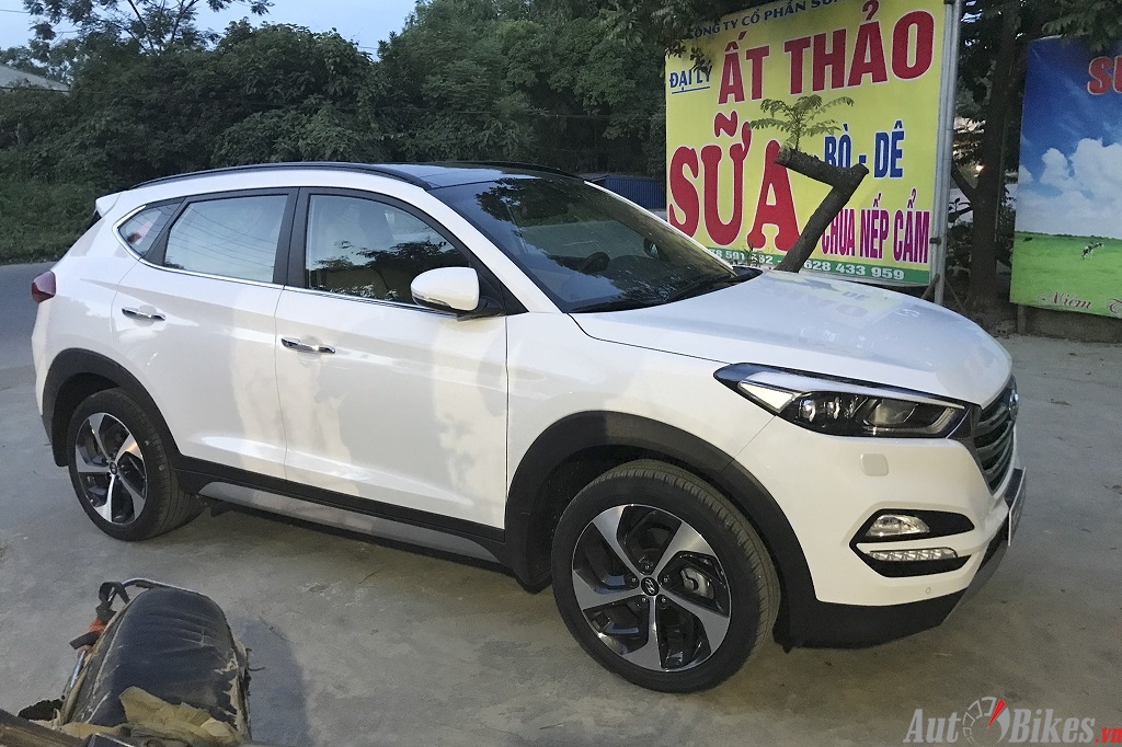 Hyundai Tucson CKD 2017 lộ giá bán từ 845 triệu?