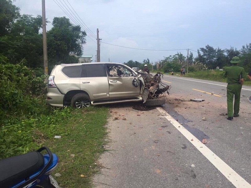 xe sang lexus gx 460 nat bet sau tai nan tai quang ninh