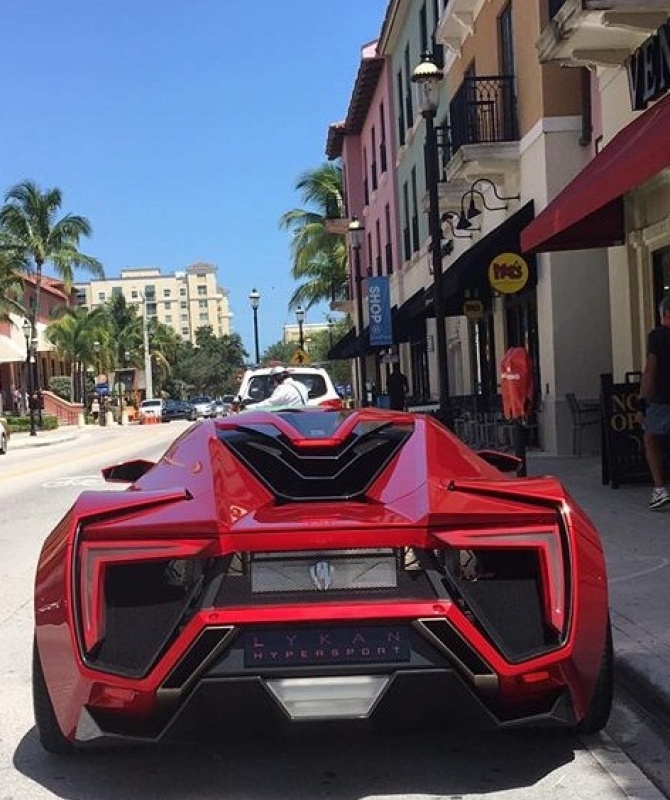 lykan hypersport xuat hien cung dan sieu xe gia lai team
