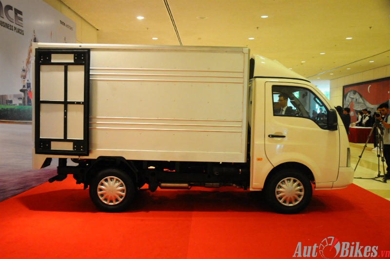 xe tai nhe tata gia tu 230 trieu tai viet nam