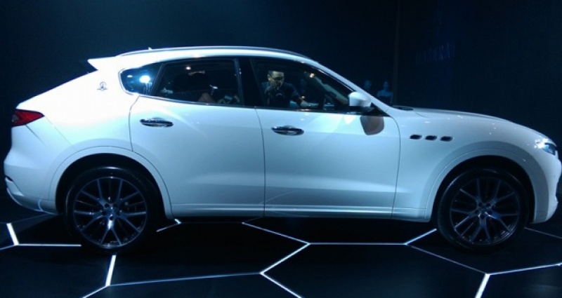 maserati levante gia 5 ty dong tai viet nam