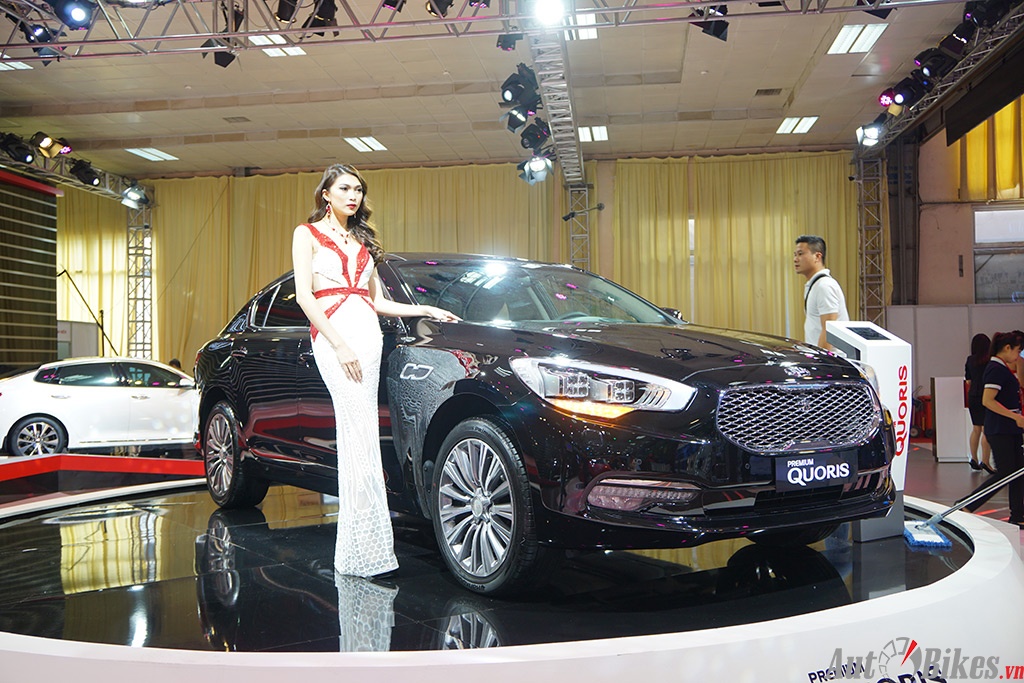 Ngắm dàn xe cao cấp của Kia tại VMS 2016