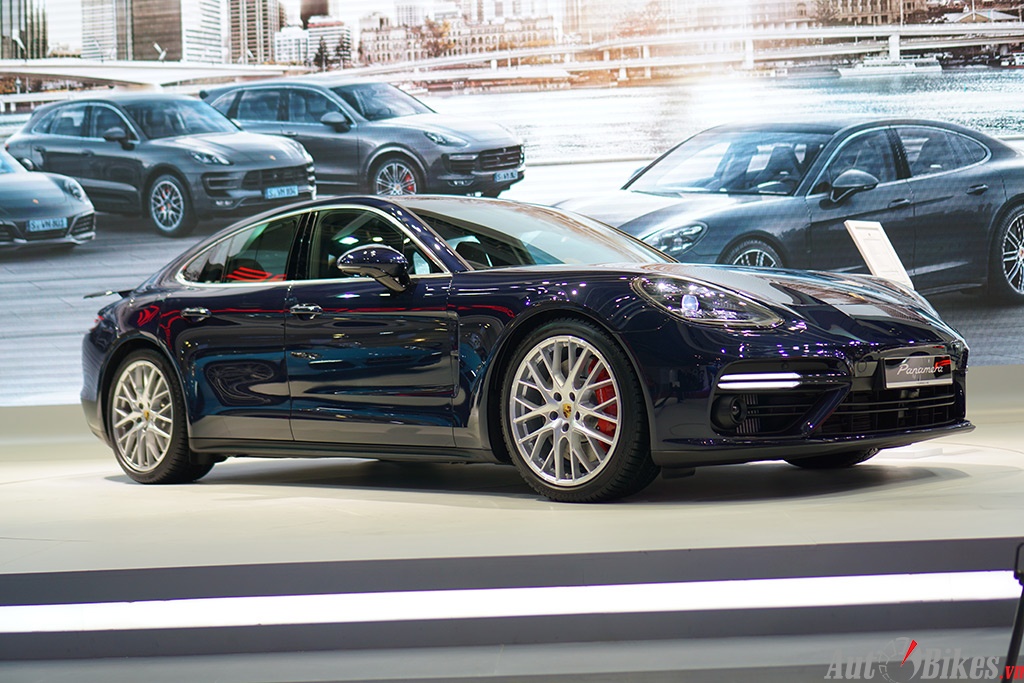 Porsche Panamera Turbo 2017 giá 10,7 tỷ đồng tại Việt Nam