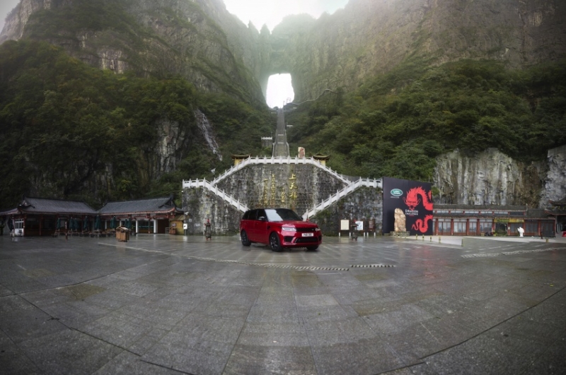 Range Rover Sport 2018 chinh phục cổng trời tại Trung Quốc range rover sport 2018 chinh phuc cong troi tai trung quoc