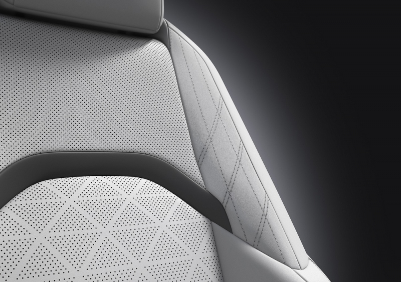 lexus ux duoc ven man tai trien lam o to geneva 2018