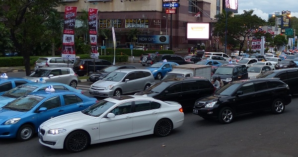 vi sao xe nhat thong tri thi truong o to indonesia