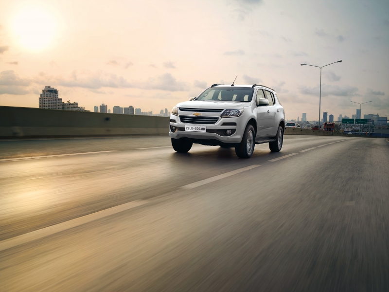 chevrolet trailblazer gia tu 809 trieu dong