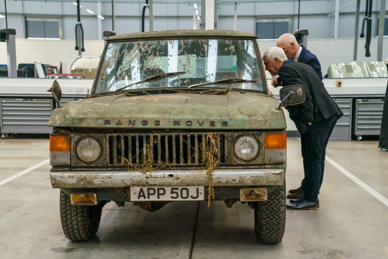 chiec land rover dau tien duoc san xuat nam nao