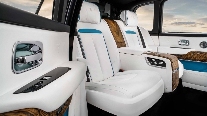 Rolls-Royle Cullinan, mẫu SUV sang trọng nhất thế giới trình làng rolls royle cullinan mau suv sang trong nhat the gioi trinh lang